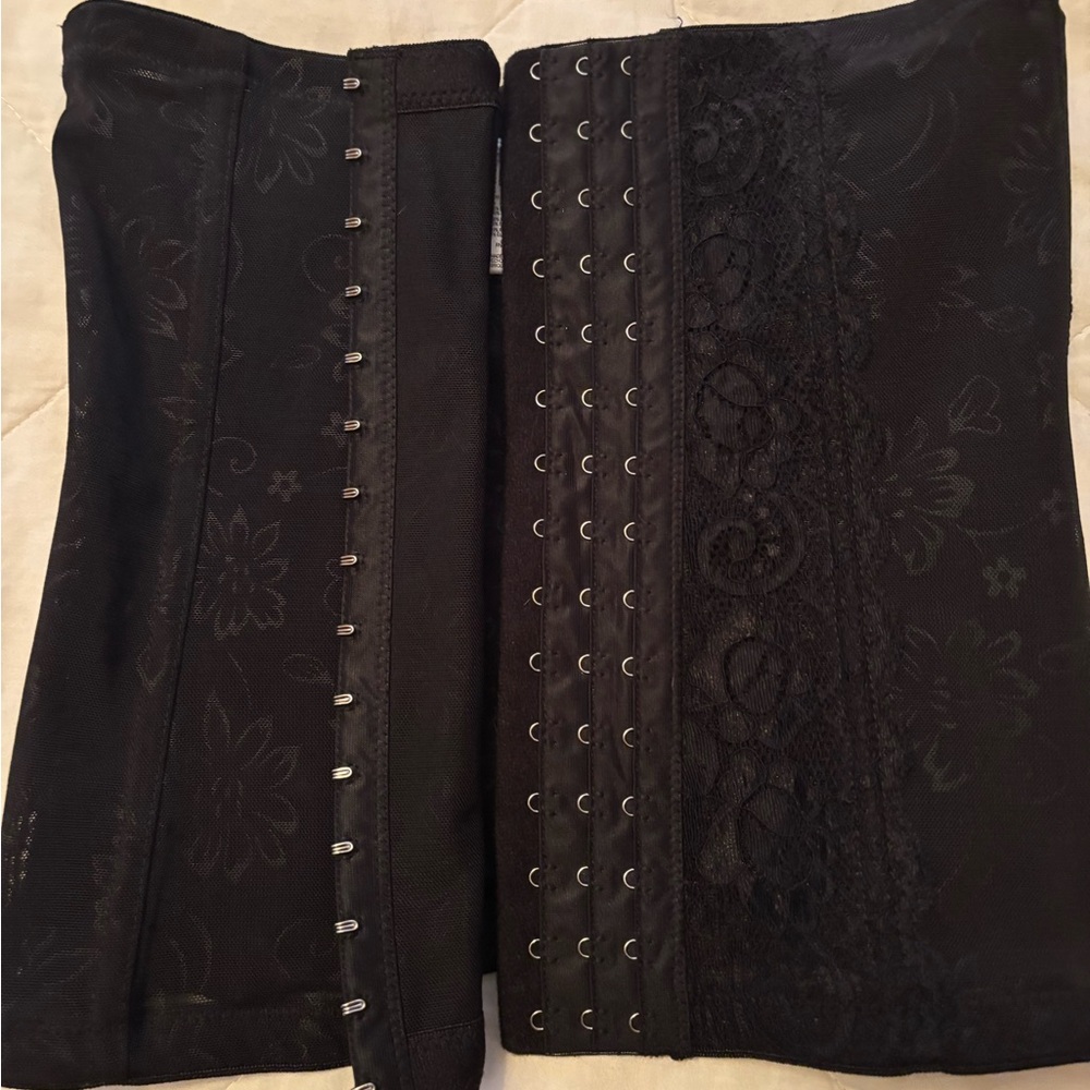 Kathy Ireland Black Corset with Lace Detail